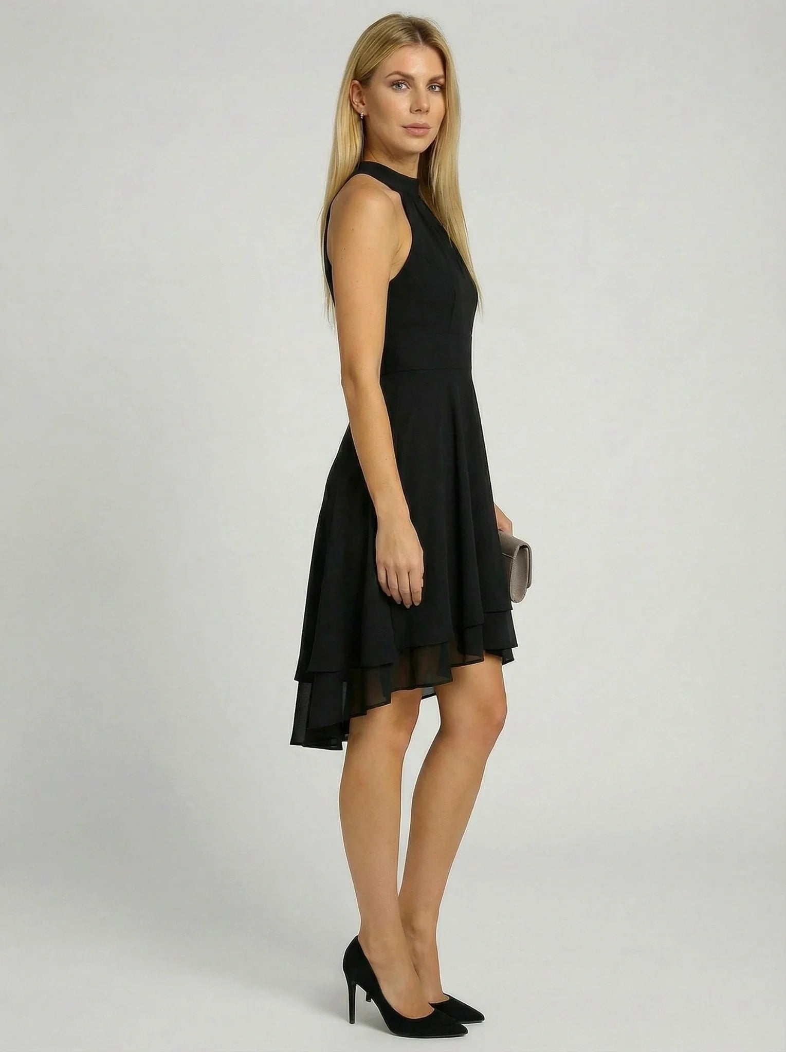 Damska sukienka midi casual z dekoltem halter